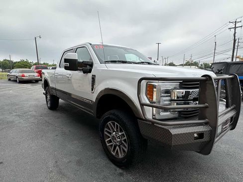 Used 2019 Ford F250 King Ranch w/ King Ranch Ultimate Package AWD/4WD image 4