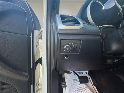 Used 2015 Jeep Grand Cherokee Altitude image 26