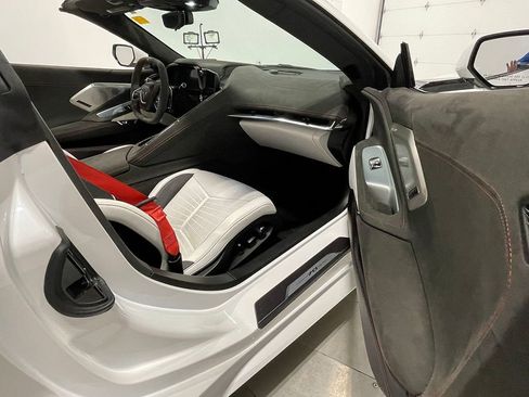 Used 2023 Chevrolet Corvette Stingray Premium Conv RWD image 28