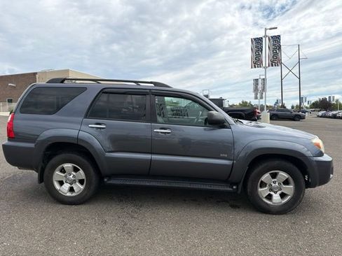 Used 2006 Toyota 4Runner SR5 RWD image 4