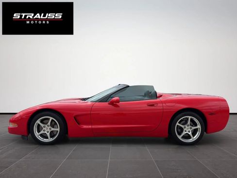 Used 2000 Chevrolet Corvette Convertible w/ Memory Pkg image 6