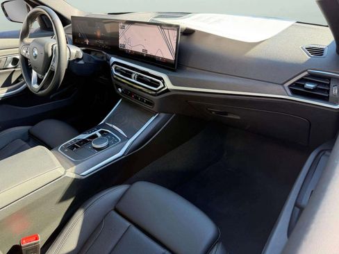 Used 2024 BMW 330i Sedan image 2