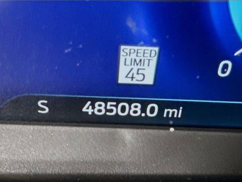 Used 2022 Ford Explorer ST w/ Equipment Group 401A image 4