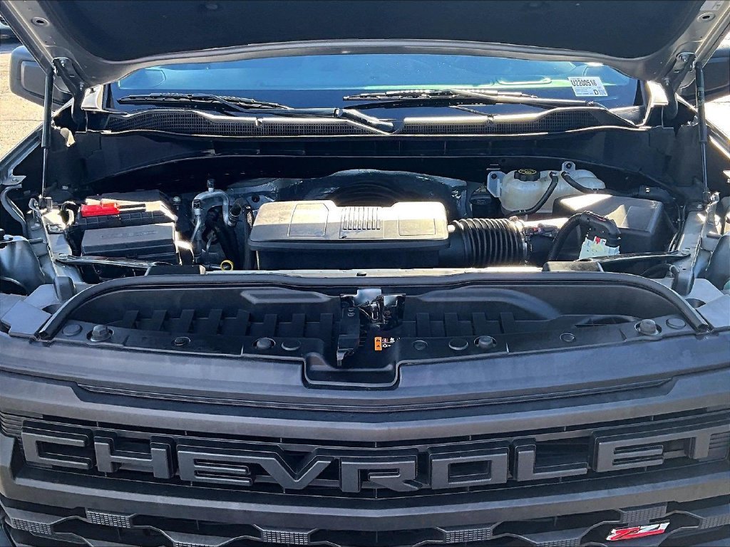 Used 2024 Chevrolet Silverado 1500 Custom Trail Boss AWD/4WD image 29