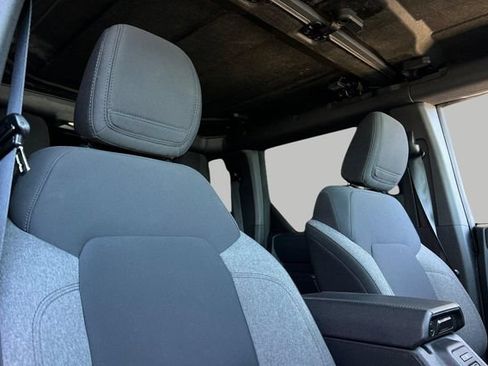 Used 2025 Ford Bronco Big Bend AWD/4WD image 18