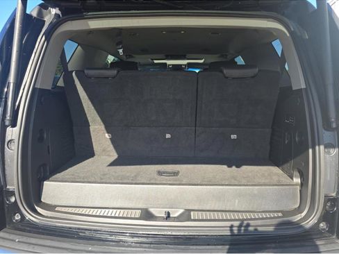 Used 2018 GMC Yukon Denali w/ Denali Ultimate Package image 3