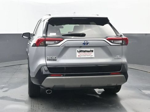 Used 2023 Toyota RAV4 SE AWD/4WD image 17