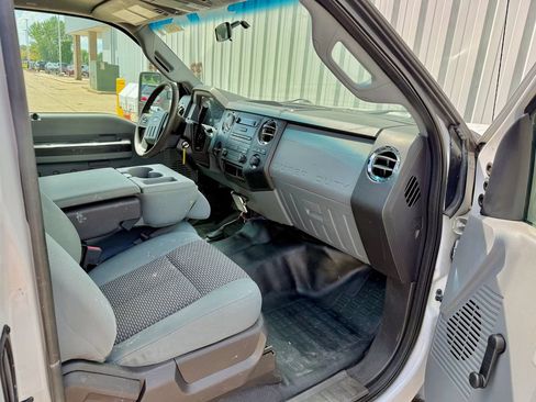 Used 2012 Ford F250 XL AWD/4WD image 19