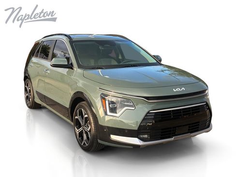 Used 2024 Kia Niro SX Touring FWD image 8