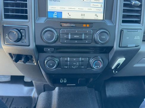 Certified 2018 Ford F250 XL w/ STX Appearance Package image 22