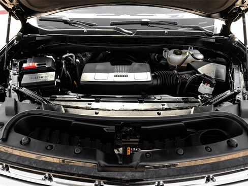 Used 2024 Chevrolet Suburban Premier image 48