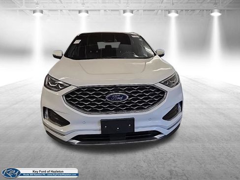 Used 2020 Ford Edge Titanium w/ Equipment Group 301A AWD/4WD image 2