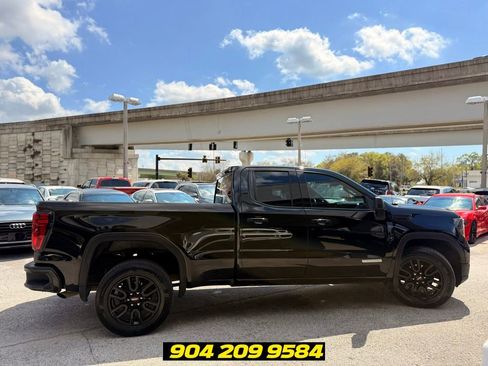 Used 2022 GMC Sierra 1500 Elevation RWD image 9