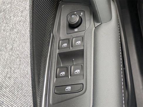 New 2025 Volkswagen Tiguan S image 23