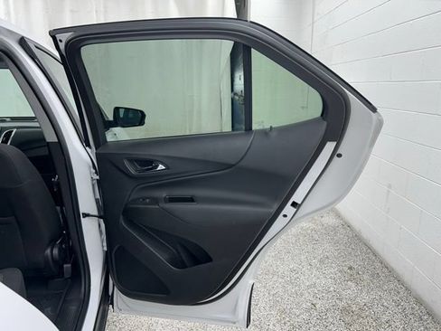 Used 2024 Chevrolet Equinox LT w/ LPO, Floor Liner Package FWD image 19