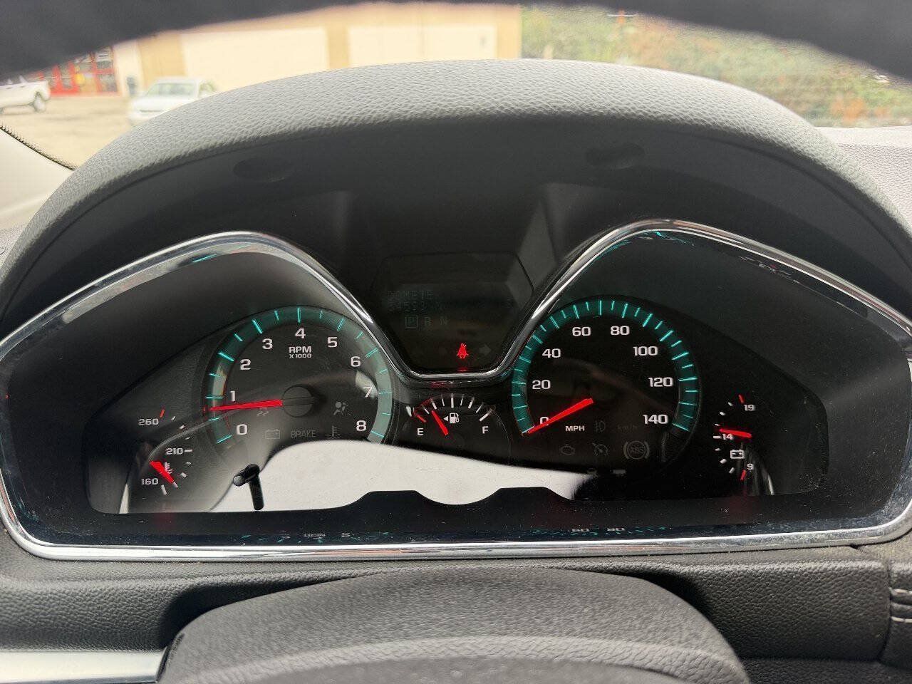 Used 2014 Chevrolet Traverse LT FWD image 18