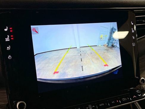 Used 2022 Jeep Wagoneer Series III w/ Flexible Seating Group image 14