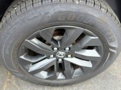 Used 2021 Honda Ridgeline Sport image 10