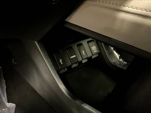 Used 2017 Honda HR-V EX-L image 16