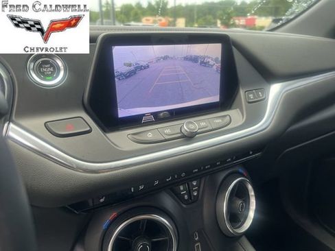 Used 2019 Chevrolet Blazer LT FWD image 20