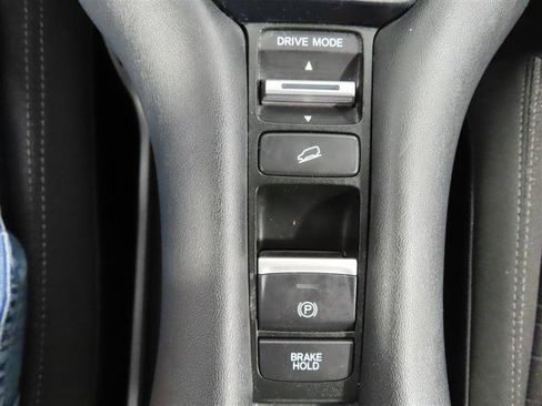 Used 2024 Honda HR-V LX image 28