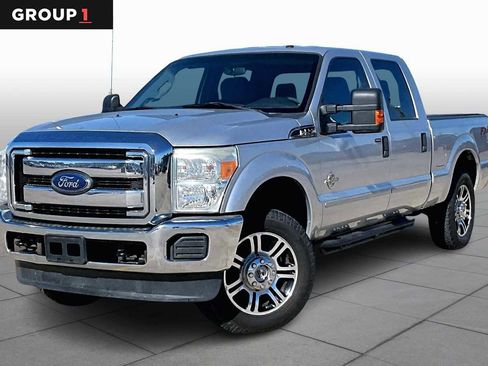 Used 2015 Ford F250 XLT w/ XLT Interior Package image 1