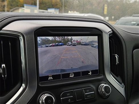 Used 2021 GMC Sierra 1500 SLT image 21