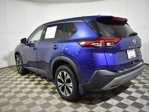 Used 2021 Nissan Rogue SV w/ Premium Package image 6