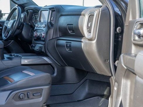 Certified 2023 GMC Sierra 2500 AT4 w/ AT4 Preferred Package image 19