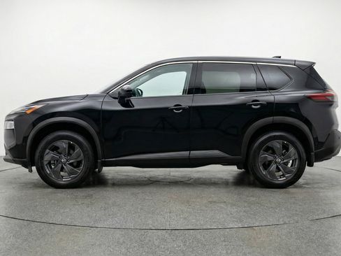 Used 2025 Nissan Rogue SV FWD image 5