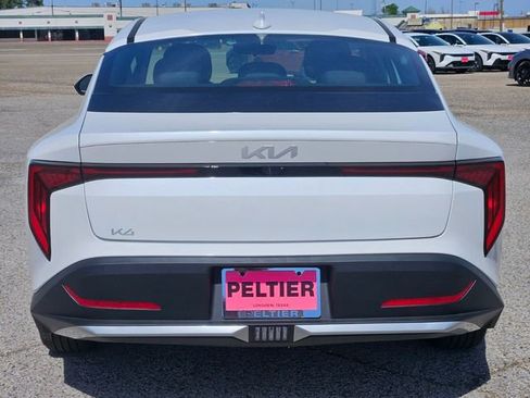 New 2026 Kia K4 LXS image 4