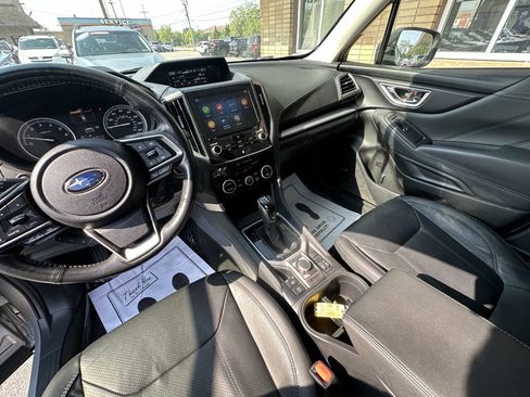 Used 2020 Subaru Forester Limited image 8