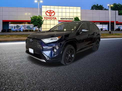 Used 2020 Toyota RAV4 XSE AWD/4WD image 2