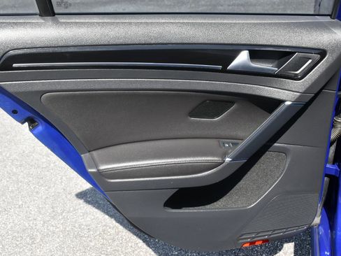 Used 2015 Volkswagen Golf R 4-Door AWD/4WD image 38