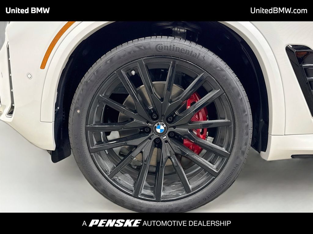 Certified 2026 BMW X5 xDrive40i w/ M Sport Package AWD/4WD image 2