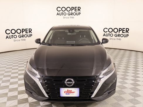 Used 2023 Nissan Altima 2.5 SV image 8