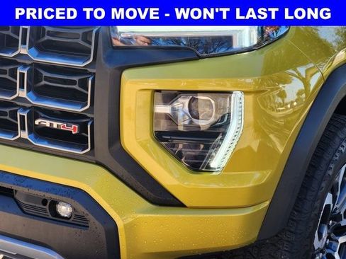 Used 2023 GMC Canyon AT4 image 17