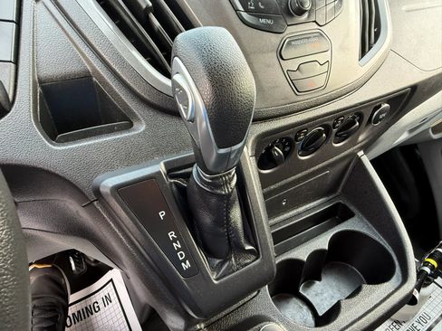 Used 2018 Ford Transit 250 130 Low Roof RWD image 12