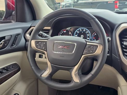 Used 2023 GMC Acadia Denali w/ Denali Ultimate Package FWD image 42