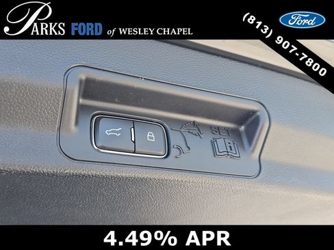 Certified 2022 Ford Explorer XLT w/ Equipment Group 202A AWD/4WD image 9
