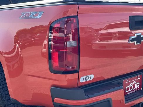 Used 2020 Chevrolet Colorado Z71 AWD/4WD image 15
