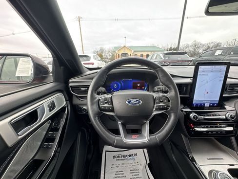 Used 2022 Ford Explorer ST w/ Equipment Group 401A AWD/4WD image 14