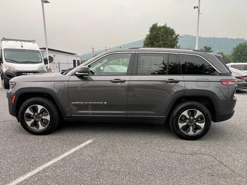 Used 2022 Jeep Grand Cherokee Limited 4xe AWD/4WD image 4