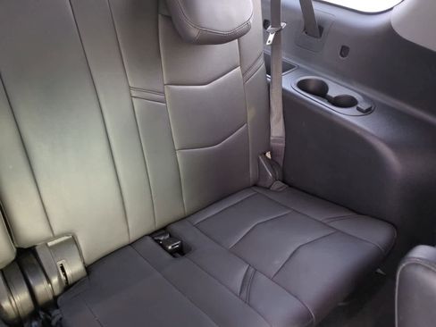 Used 2019 Cadillac Escalade ESV Luxury image 22