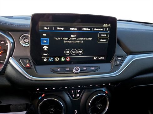 Used 2024 Chevrolet Blazer LT image 25