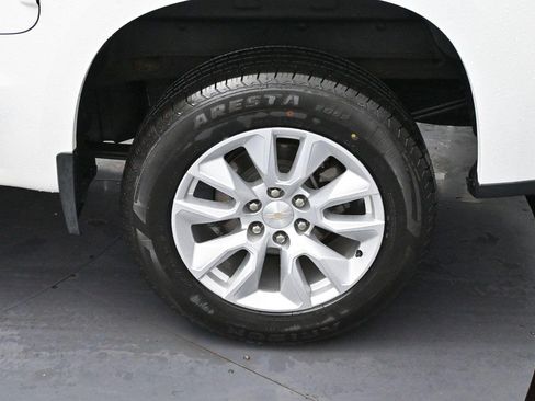 Used 2022 Chevrolet Silverado 1500 Custom w/ Safety Confidence Package RWD image 29