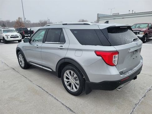 Used 2021 Ford Explorer Limited w/ Equipment Group 301A image 13