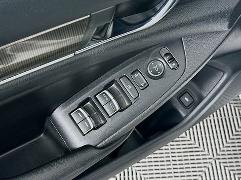 Used 2019 Honda Accord Sport image 15