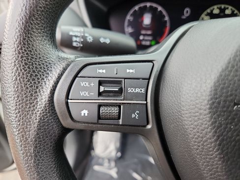 Used 2024 Honda HR-V LX image 21