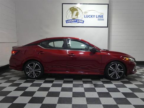 Used 2022 Nissan Sentra SR FWD image 6